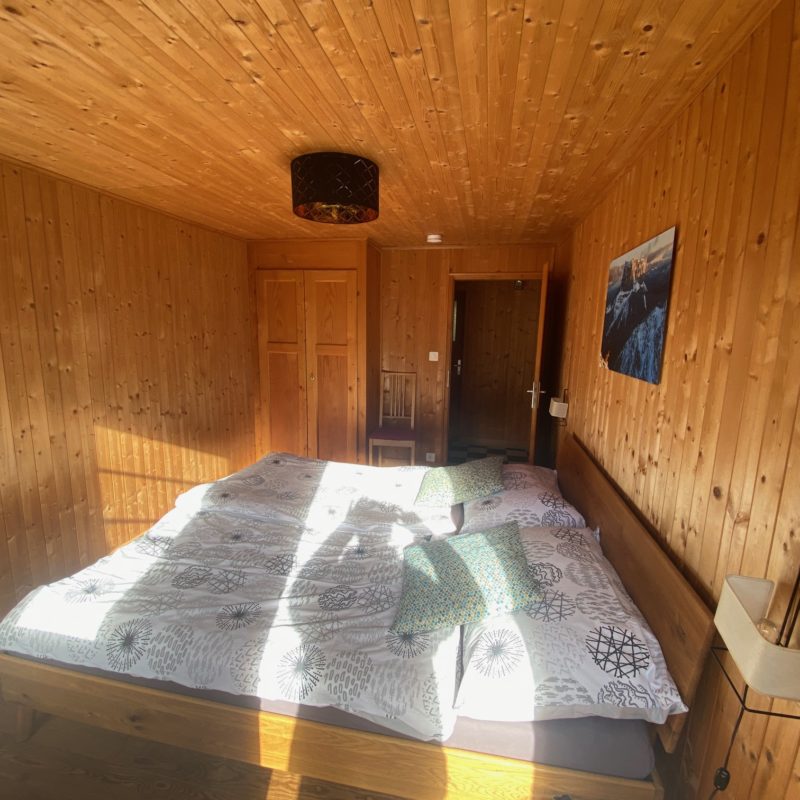 PPE KOLUMA MANSISUPERBE APPARTEMENT AVEC UN GARAGE MAGNIFIQUE VUE SUR LE MASSIF DES DIABLERETS