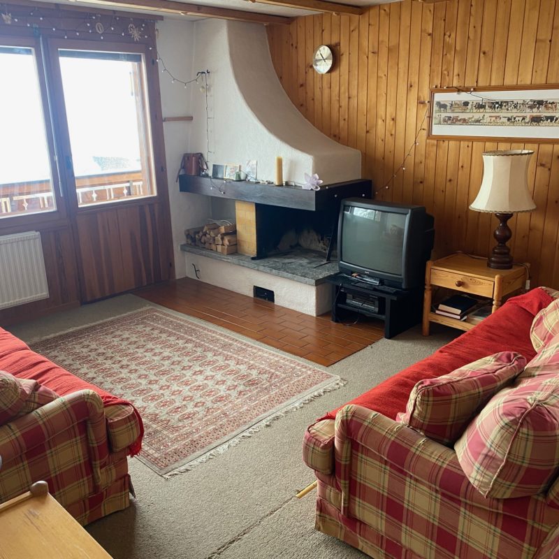 PPE ROCHER AMAGNIFIQUE APPARTEMENT AU VILLAGE A DEUX PAS DES COMMERCES AVEC  VUE SUR LE MASSIF DES  DIABLERETS