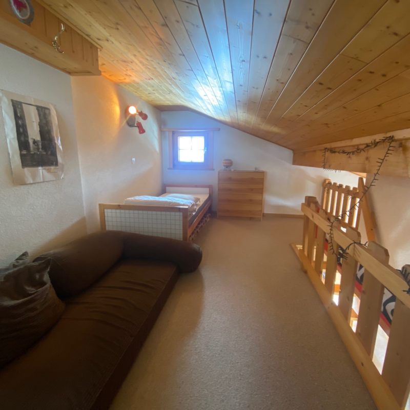 CONDOMINIUM PRE-RIAUX ABEAUTIFUL APARTMENT With Garage MAGNIFICIENT VIEW ON THE VILLAGE AND THE MASSIF DIABLERETS