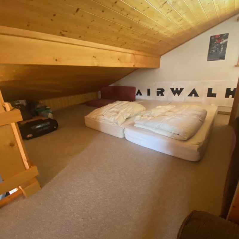 CONDOMINIUM PRE-RIAUX ABEAUTIFUL APARTMENT With Garage MAGNIFICIENT VIEW ON THE VILLAGE AND THE MASSIF DIABLERETS